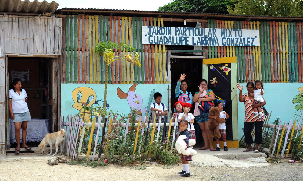 school volunteer placement central america